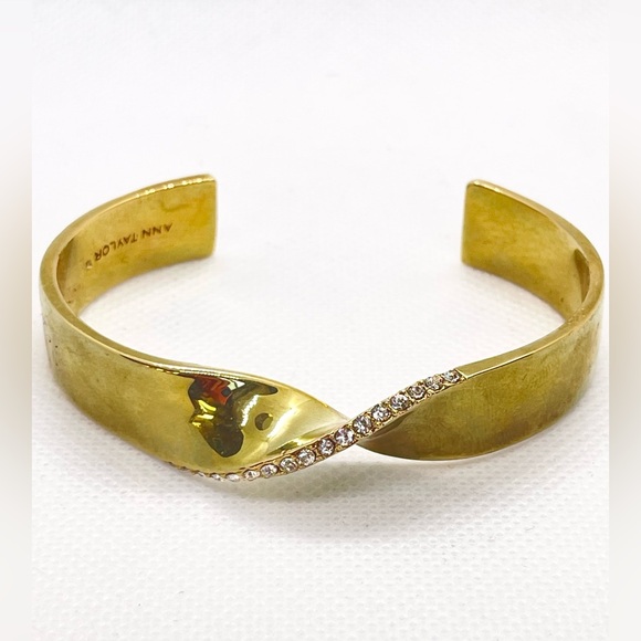 Anne Taylor gold tone bangle with rhinestone accents and “twist” detail! - Picture 3 of 14